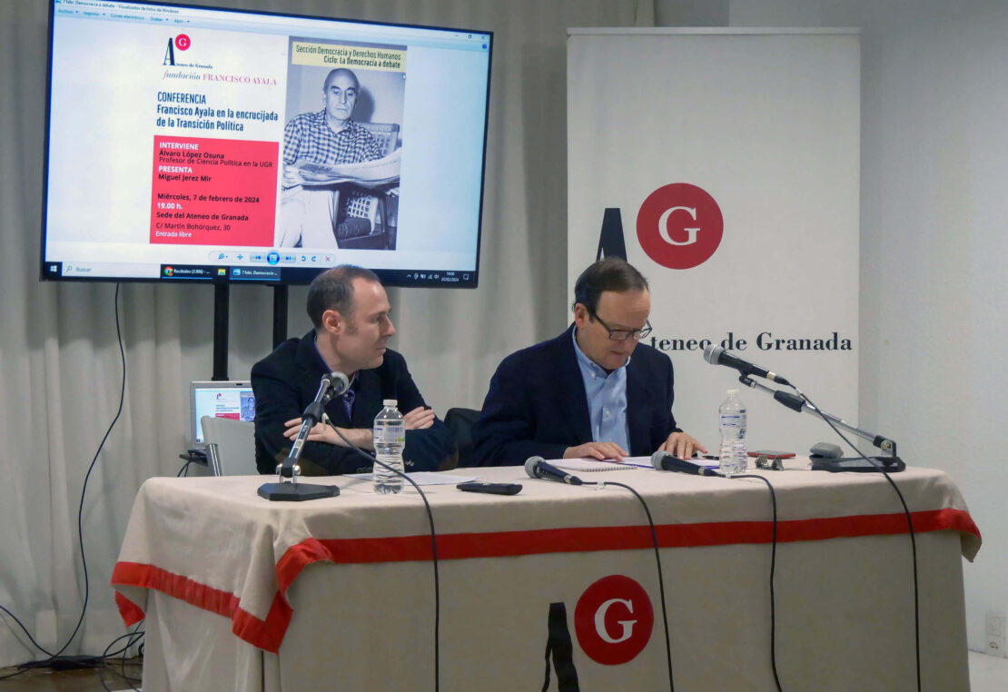 Conferencia en el Ateneo de Granada